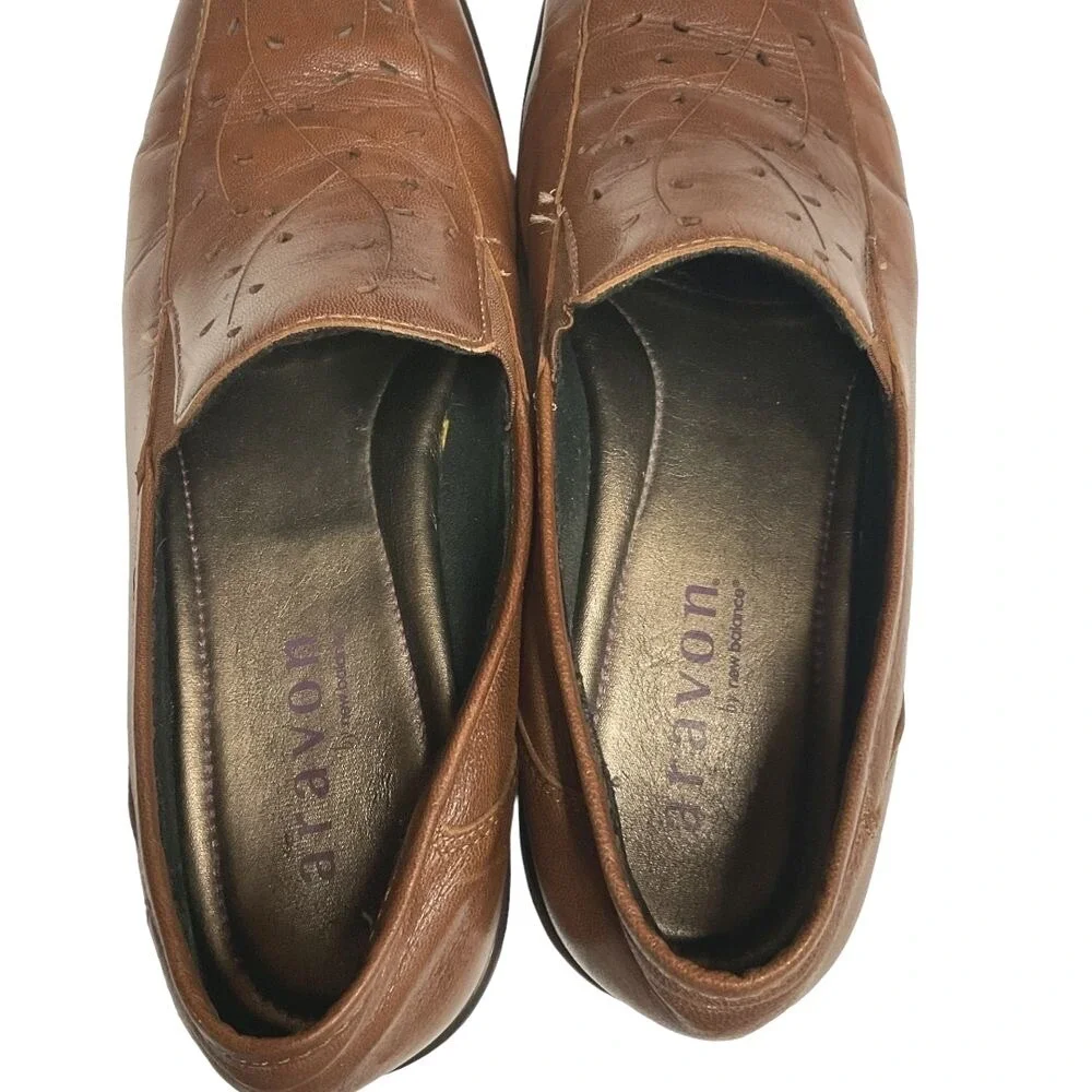 Aravon‎ Kiley Floral Cut Out Leather Loafers Slip on Shoes Brown Size 9.5 2A
